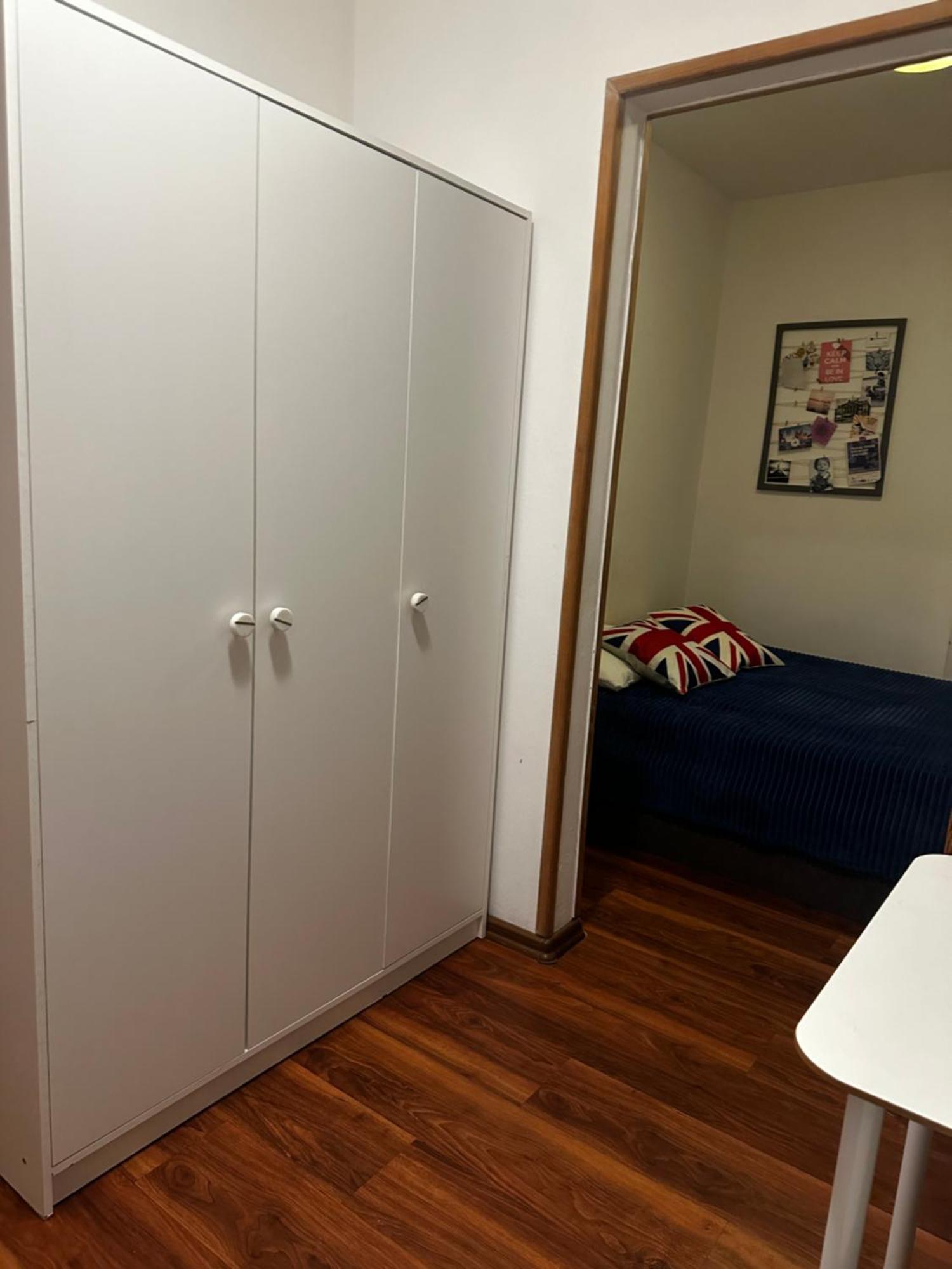 Travel House Wroclaw Hotel Buitenkant foto